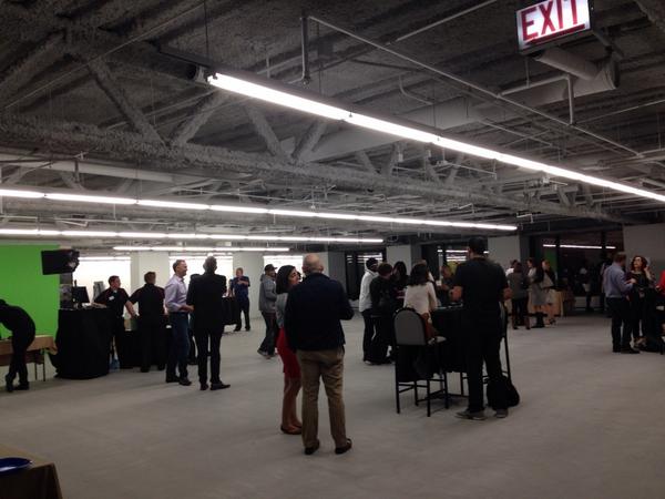 guoguohx's tweet photo. Nice closing party～#SMWChicago #SMWClosingParty #WillisTower @IITStuart http://t.co/LZuucThSYR