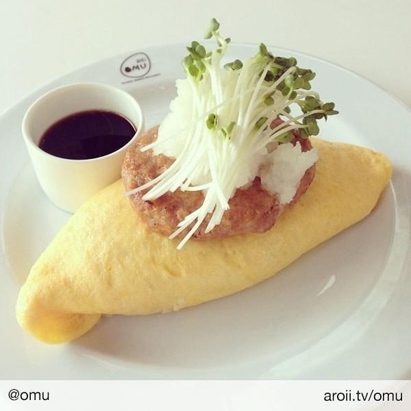 👍 ข้าวห่อไข่หน้าแฮมเบอร์เกอร์ และหัวไชเท้า ซอสสไตล์ญี่ปุ่น @ ร้าน Omu เซนทรัลเวิร์ด ชั้น 6 
aroii.tv/omu