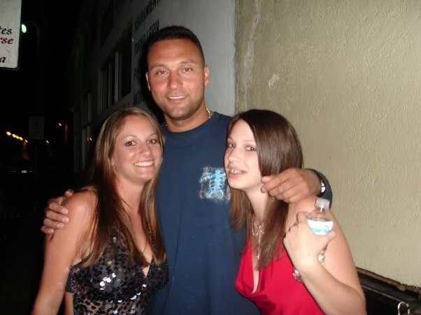 ByayxvRIMAAqHF2.png:large