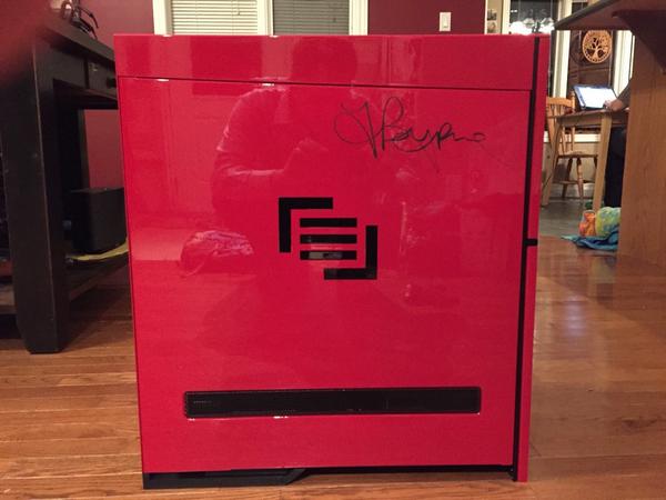 Mark_Hanlon's tweet photo. My @AMDRadeon FX9590, R9 285 x 2 @JohnByrneCSO @MAINGEAR rig from #AMD30Live! event is here.  Loving it!  @AMD ROCKS! http://t.co/1CC6Oc8z7q