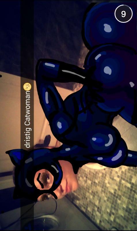 TCoutinho_'s tweet photo. Melhor #snapdraw que eu já recebi!! #snapchat #catwoman #Gotham http://t.co/BiOvjQXgIw