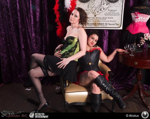 MistresssCoco's tweet photo. Who wants to serve this perfection?? #findomme  #paypiggies #rinsing#humanATM http://t.co/kC38nvJVRA