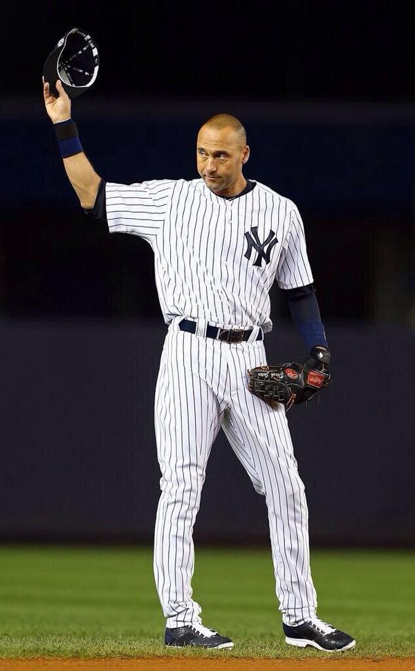DyIanStates's tweet photo. Pure class. Thank you, Jeter #RE2PECT http://t.co/bhTjXyQb6H