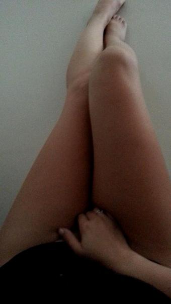 I'm so bored. I guess I'll just entertain myself. ;)♡ #teaserthursday #thursdayritual http://t.co/67<a href="/tag/teaserthursday"class="tags"><span>#teaserthursday</span></a><a href="/tag/thursdayritual"class="tags"><span>#thursdayritual</span></a>