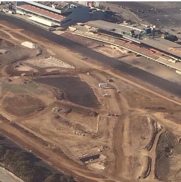 jorge__espitia's tweet photo. Aerial view of HP getting turned into a mall. I wouldn't drive to the middle of inglewood just for a mall.. #badarea http://t.co/qfTPhyJmEY