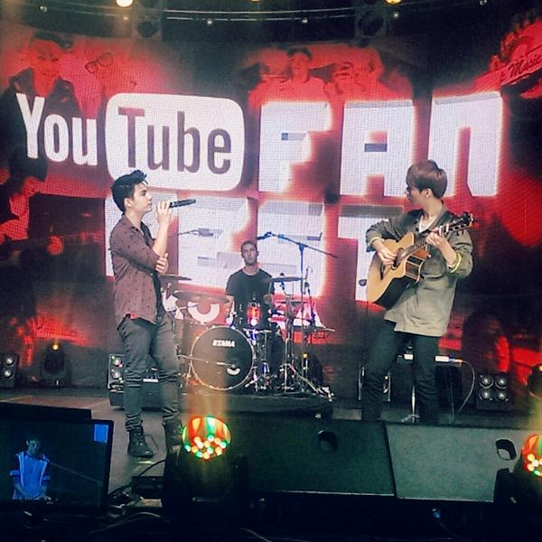 SamuelTsui's tweet photo. Performing w/ @jungsungha today at #ytff in Seoul - watch the live stream at https://t.co/XLXSu6krR7 at 630 (GMT +9) http://t.co/H791PLa3ft