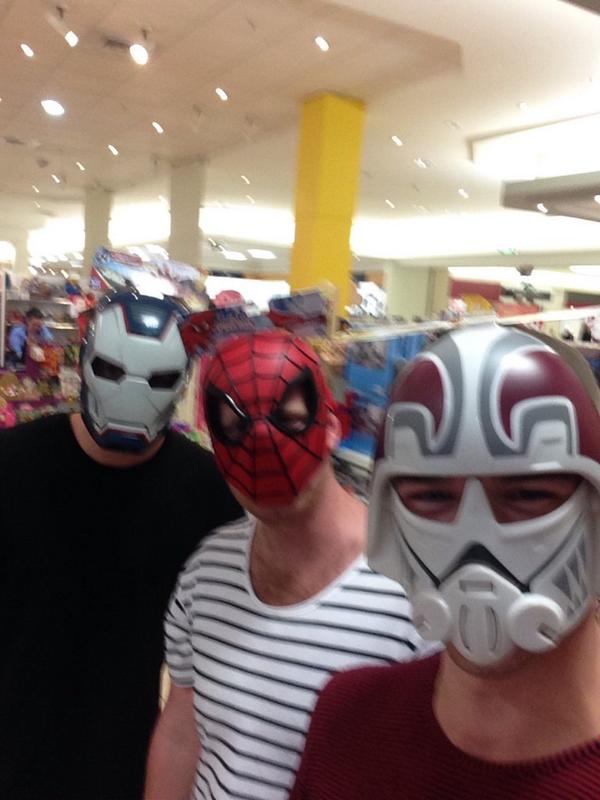 riceballs64's tweet photo. Saving the world one cunt at a time #basscannontotheface http://t.co/vqU8yIMxQZ
