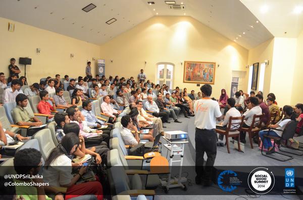 UNDPSriLanka's tweet photo. View #SGS2014 #lka youth meet up pictures now : http://t.co/5aNNzbD0eT @ColomboShapers @plus_socialgood  @boazpaldi http://t.co/1xLkIMyMbr