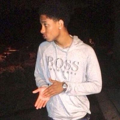 DMVHOTPAGE's tweet photo. RT HOT 😈 FAV NOT 😑 http://t.co/Sa2xMQDsDn