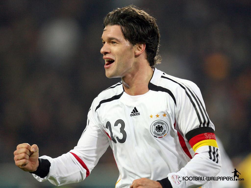 Happy Birthday Michael Ballack, you are my 1st ever favorite player 