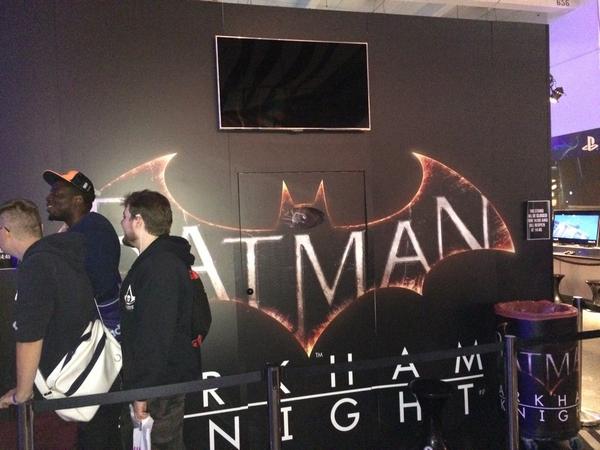SimoneAtRocket's tweet image. What lies within??? #BatmanArkhamKnightCentre #EGX
