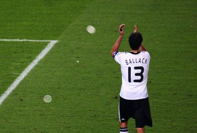 Happy Birthday to my idol and the Reason why i started watching
football .. Michael Ballack 