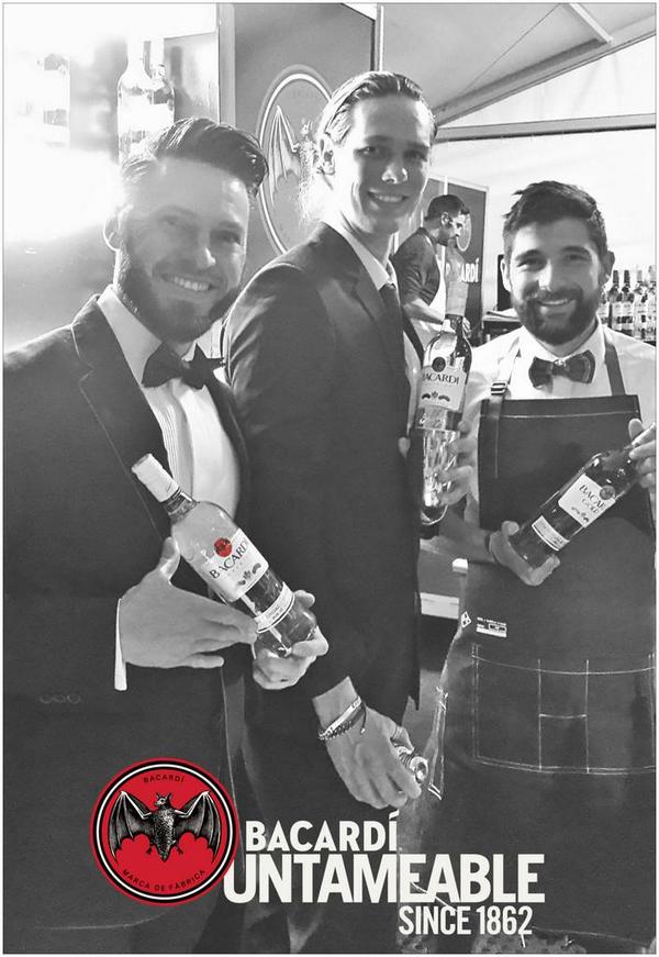 MeMyDrinksandI's tweet photo. What a night! @georgThanks to @BacardiLegacySA @BACARDI @kevfrombacardi  for letting us mix @G_Hunter06 #thelennox http://t.co/peDhx8KWyR