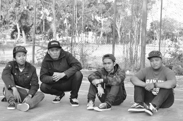 THROWBACK BALI tweet media