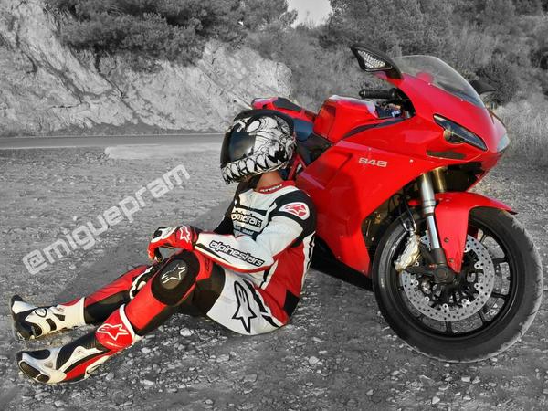 miguepram's tweet photo. 😮😮 grazie mille @DucatiMotor check my Instagram account @miguepram for some stuff like this! FORZA DUCATI http://t.co/AJK5Ebrf6N