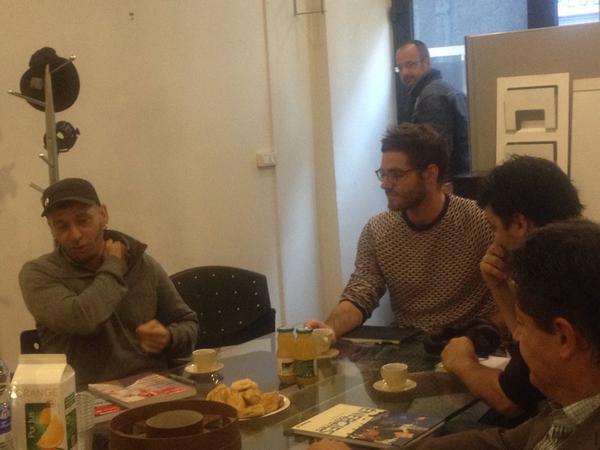 Avec Kris, Benjamin Adam et Sylvain Lapoix au club de la presse de Haute-Normandie <a href="/Lapasteque/">Bonjour</a> @clubpressehn