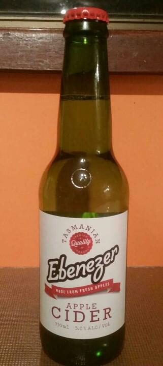 EbenezerCider's tweet photo. They say a change is as good as a holiday. Its not quite a week in the Bahamas but... #tas #realcider #ciderisle http://t.co/JwcAEVgWTc