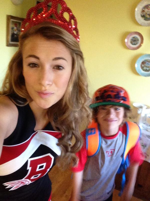 ehammy33's tweet photo. Homecoming! http://t.co/NNGJQXegvw