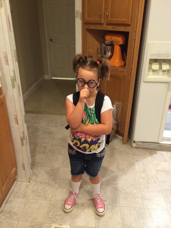 kyttu05's tweet photo. Homecoming Week!! Pey on Nerd Day and ready for the big game! #iamin #gotigers http://t.co/fwe6Ex16tt
