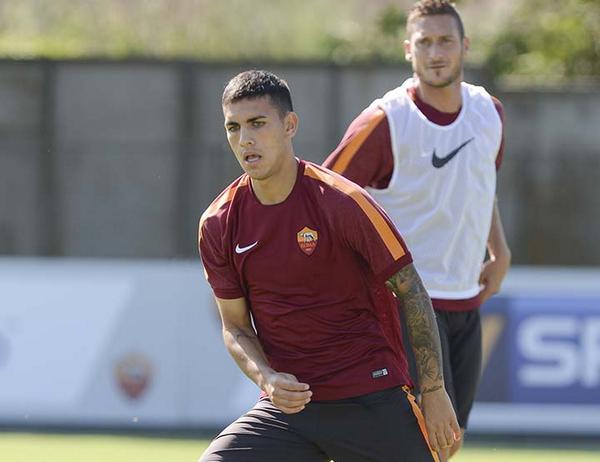 OfficialASRoma's tweet image. Trigoria, 26/9: rifinitura in vista del Verona. Per vedere la gallery visitate la news su: asroma.it/it/notizie/tri…
