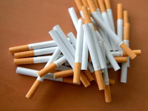 = certainement  RT <a href="/20Minutes/">20 Minutes</a>: Le prix du tabac augmentera «probablement en janvier» dlvr.it/71gQvX