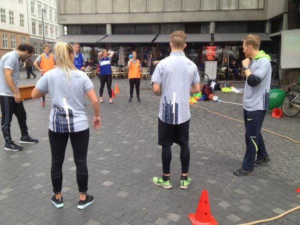 benji2804's tweet photo. Boldspil HAR udviklet sig i 200 år. #læreruddannelsen #phmetropol #skole200 http://t.co/rQqpDEOjFm