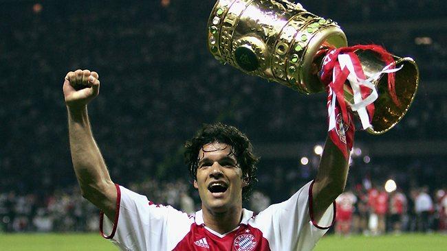 Former Bayern player and Germany captain Michael Ballack turns 38 today, happy birthday! 