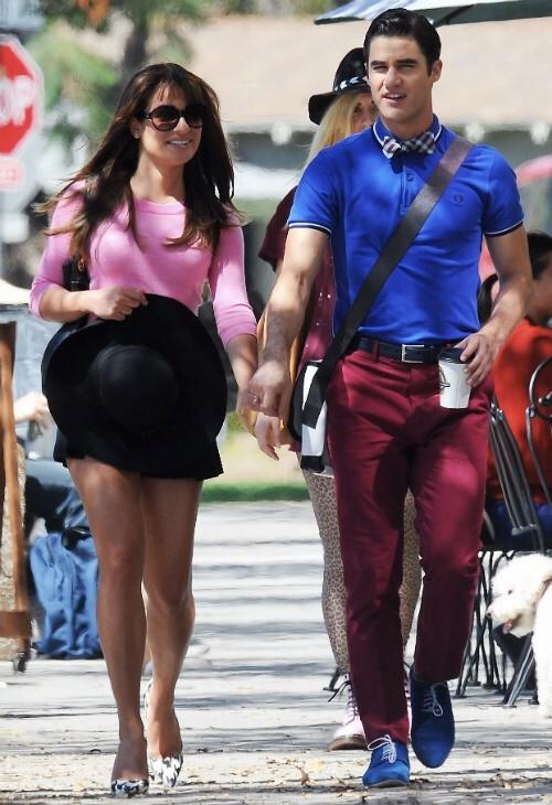 705Avy's tweet photo. #glee
#GleeCastFact 
#GleeSeason6 

仲良いなぁ♡ http://t.co/j3nDYXNyho