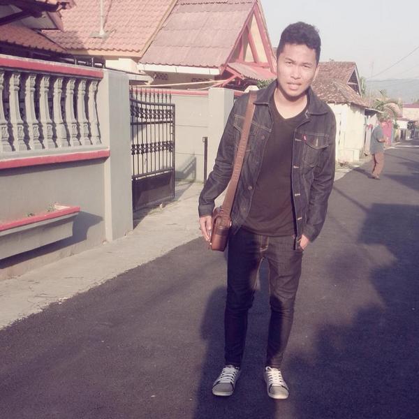 stevenhalim86's tweet photo. http://t.co/pwvEICMy3v