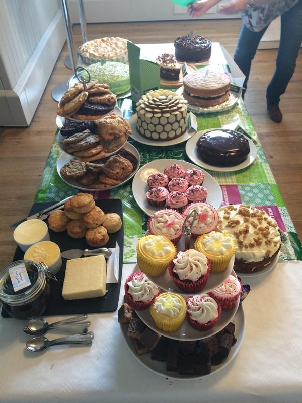 thejamesrbrook's tweet photo. Great success at @jaywingsays for the #MacmillanCoffeeMorning. #MoveOverMary #bigbuns http://t.co/KA6I4ZAyyT