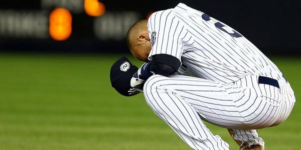 theScore's tweet photo. PHOTOS: 10 captivating images of Derek Jeter's final game at Yankee Stadium. http://t.co/K1zIK0rkrj #RE2PECT http://t.co/PncyY6zRKC