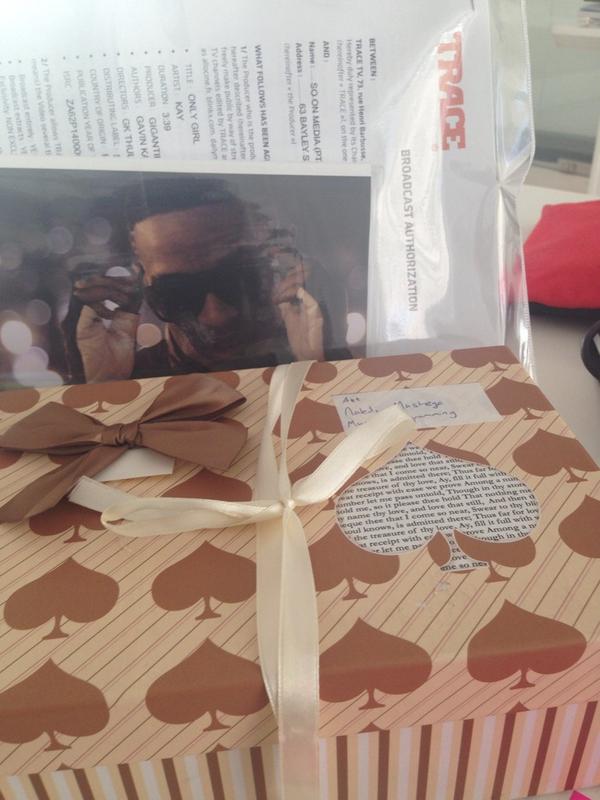 ThatNaledi's tweet photo. This is the most creative video submission EVER @ImSoKay 👌! http://t.co/5Pr8ZGmCjL