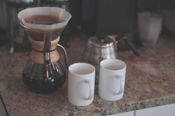 Chemex for two? Yes please

#coffee #chemex
