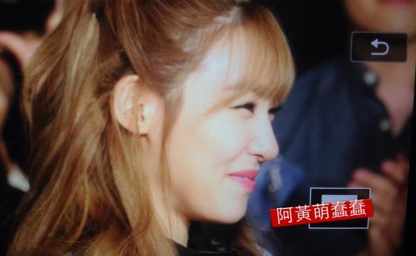 [PIC][26-09-2014]TaeTiSeo ghi hình cho chương trình “Guerilla Date” vào tối nay BydmntzCIAAYesd