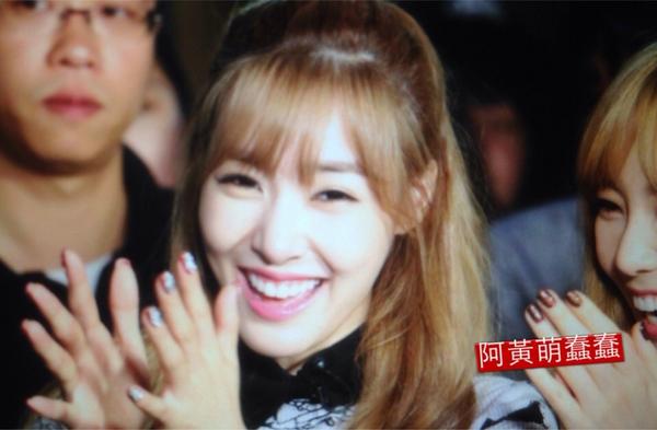 [PIC][26-09-2014]TaeTiSeo ghi hình cho chương trình “Guerilla Date” vào tối nay - Page 3 BydmnuCCcAAjRYy