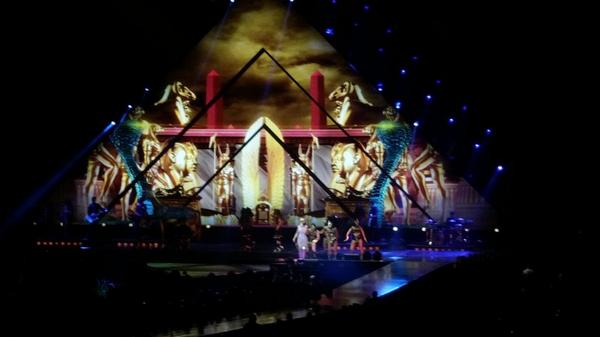 lochness8's tweet photo. Best night ever hands down #katyperryrocks #katycats all the way http://t.co/7caeIzvvml