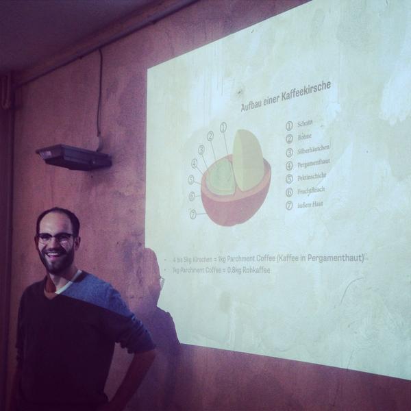 coffee_circle's tweet photo. Weiterbildungsmaßnahmen: Aufbau einer #kaffeekirsche :) http://t.co/B9j9i6xJ5f