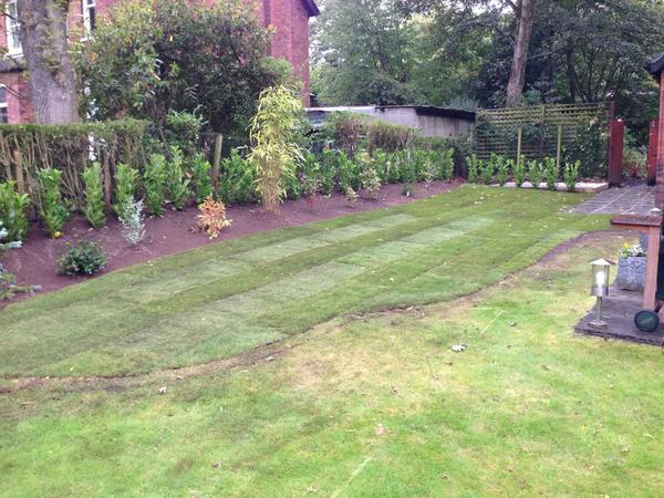 Before and after pictures from a 4 day garden transformation from the team at HL 👏