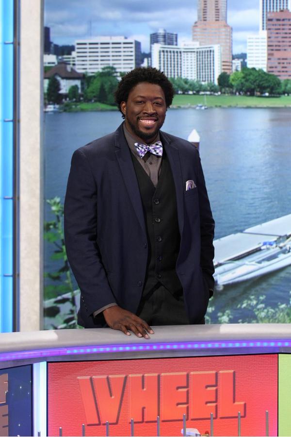 JTFoundation99's tweet photo. Support our very own @Darius_Daughtry as he spins the wheel tonight at 7 @WPLGLocal10 @WheelofFortune @bluapplePoetry http://t.co/DigHQGcz7Y