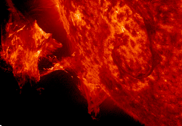 NASASun's tweet photo. One last image for #CMEWeek from our #SDO!  A burst of plasma shooting off the sun today. http://t.co/tban219mrT http://t.co/9axKBMl2LI