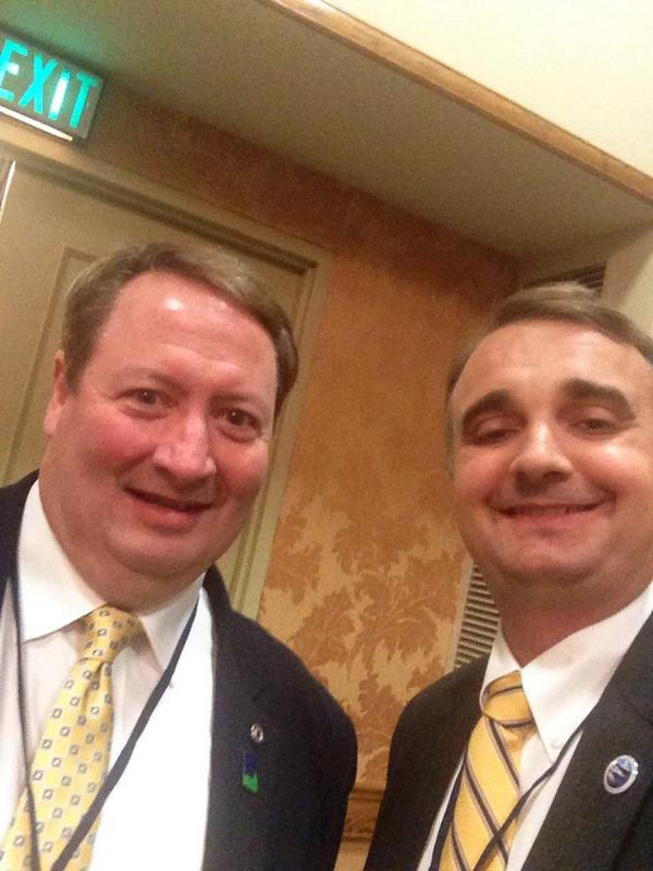 mrthomasfrank's tweet photo. Day of meetings with @TigardMayor @TigardOR @WestLinnUpdate #loctweets #loc2014 @OregonCities http://t.co/uVYRiD1Nq6