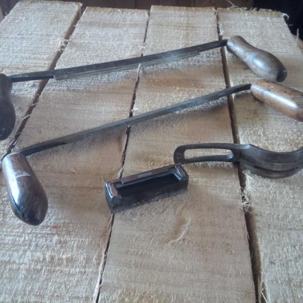 barty_h4l's tweet image. Some nice bounty from the Bentley woodfair #drawknives #lovetools