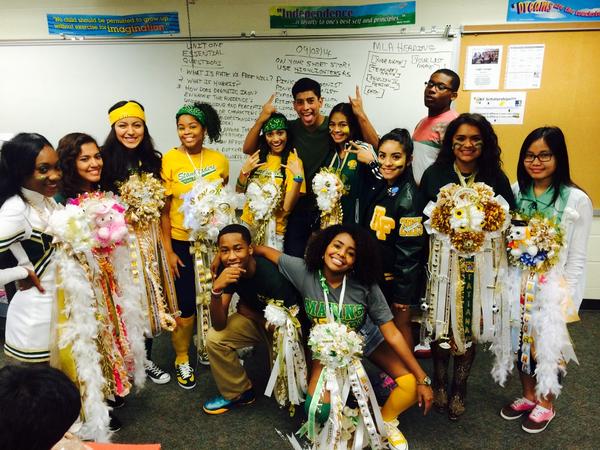 KleinForest2015's tweet photo. Seniors !!! ๐๐๐ #kfhcweek http://t.co/Uyi1HtlK46