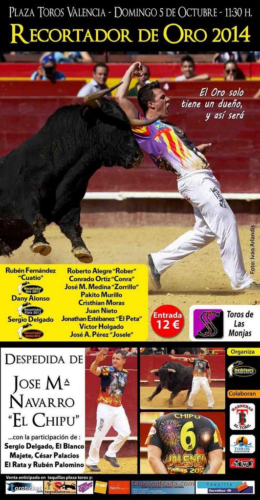 EVENMARENOSTRUM's tweet photo. 9th of October #Valencia festivity. The way we celebrate #tips4spain http://t.co/Dq66jWV7HN