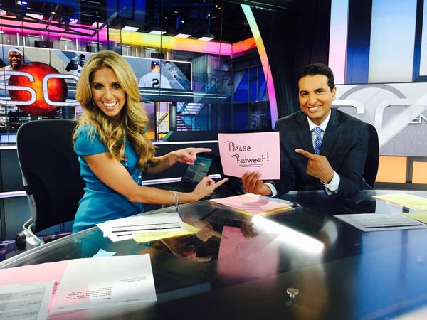 Sara_Walsh's tweet photo. Gf beating cancer asked me to wear teal 2day for #ocamonth. Done. You can help her raise $ simply by retweeting! http://t.co/feYU408TcB