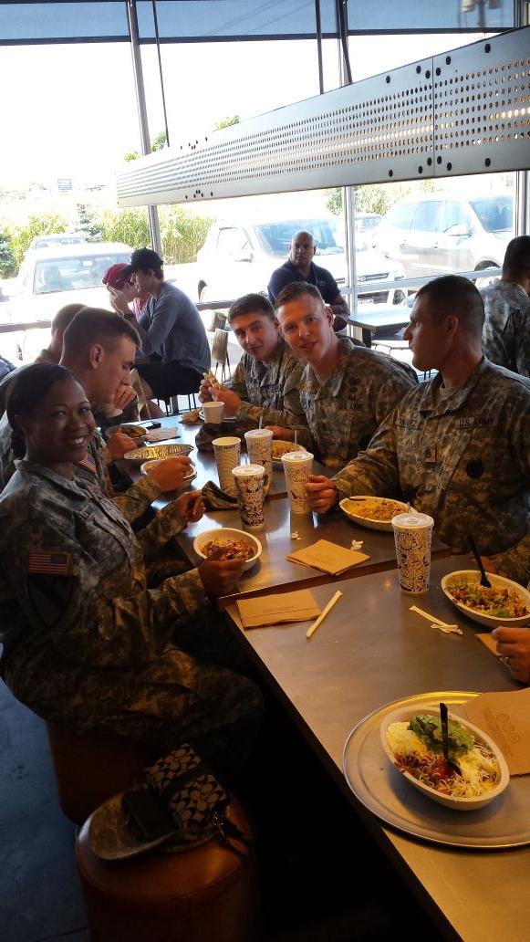 ArmyWNY's tweet photo. US Army invades Chipotle on Walden Rd in Cheektowaga #steakbowl @TheBuffaloNews http://t.co/Mvf7lnVte4