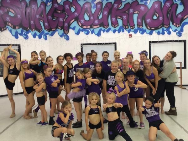 ada_swag_'s tweet photo. Family!  #ada #auburndanceacademy #adaswag http://t.co/mZOMEAr847