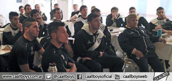 caallboys's tweet photo. #AllBoys Lista de concentrados de @caallboys para enfrentar a #Huracan Toda la info en: http://t.co/RwDJiUyF54 http://t.co/l1zZk7j4kr