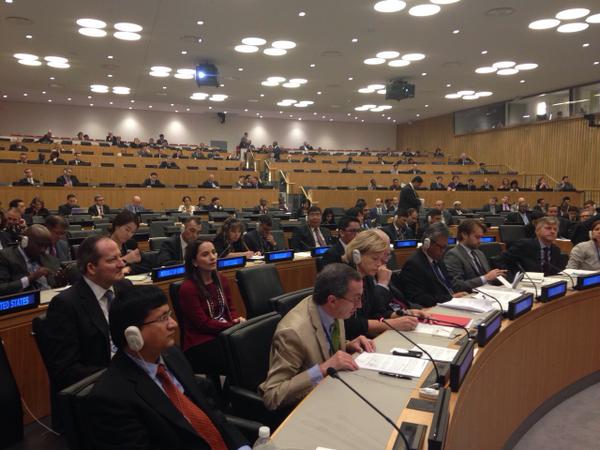 JMGomezRobledo's tweet photo. Participo en reunión de alto nivel sobre mantenimiento de la Paz #PeaceOpsSummit @UN http://t.co/JljZJa4Siw