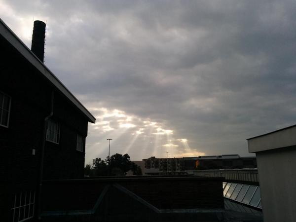 "Gods vingertips" over Amersfoort vanaf ons kantoor in <a href="/DeNieuweStad/">De Nieuwe Stad</a>